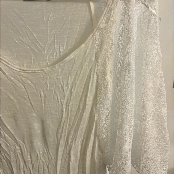 SALE!! COSTA BLANCA LOOSE FIT LACY TOP 5/25!🔥🔥 - Picture 7 of 9